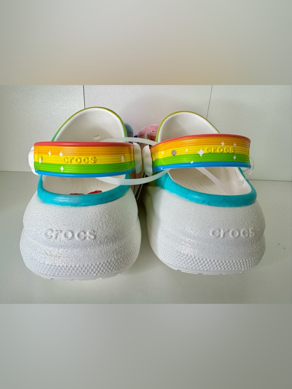 Care Bears Crush Light Up Crocs Women’s Size 6 NWT - Picture 7 of 9